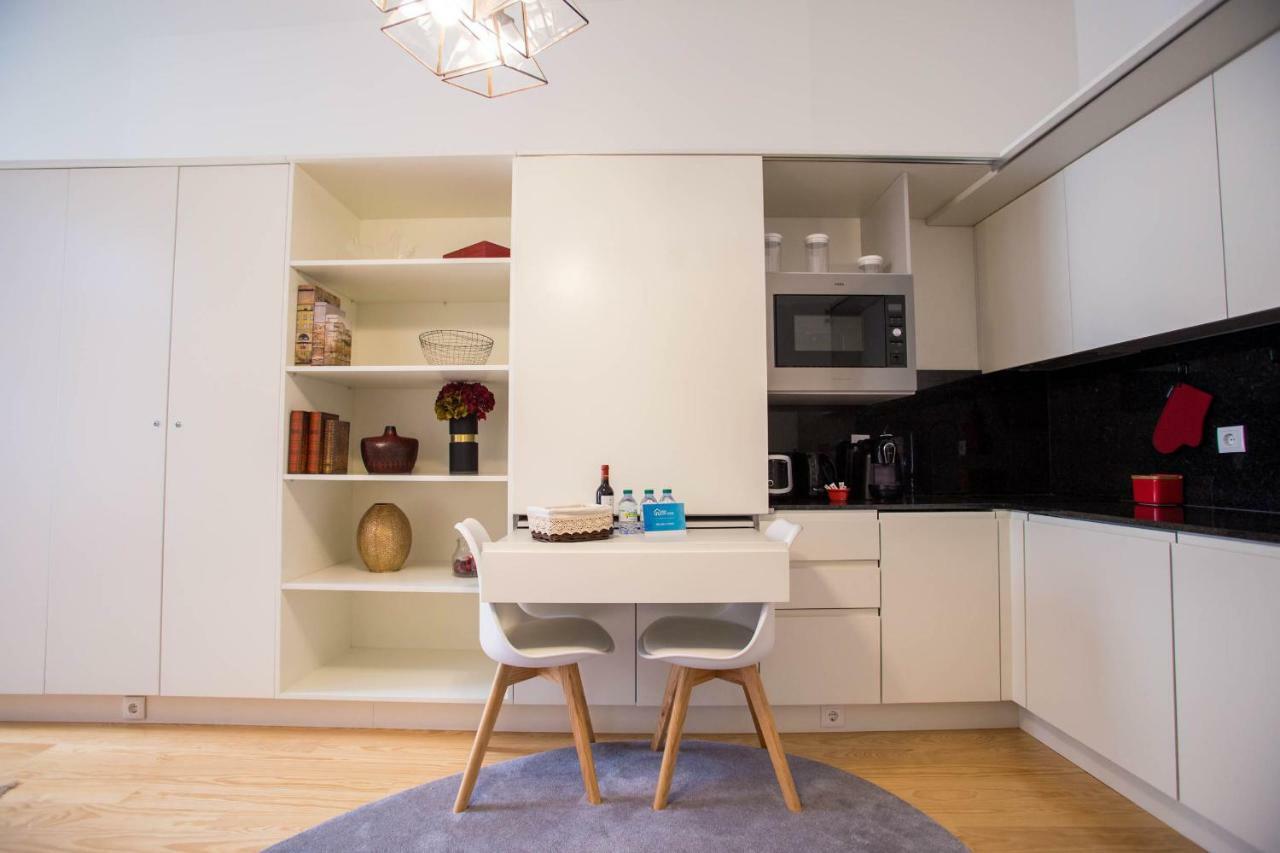 Almada Story Apartments By Porto City Hosts Bagian luar foto