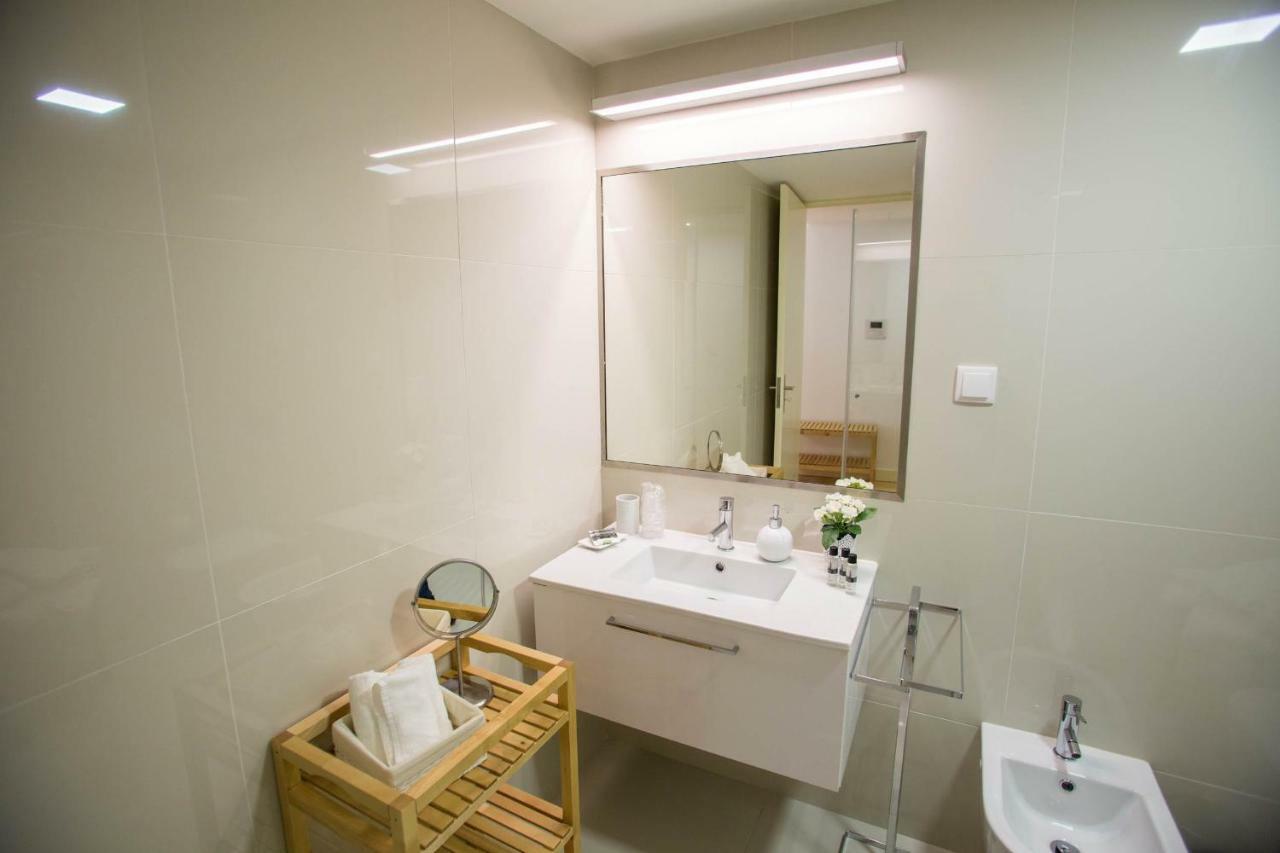 Almada Story Apartments By Porto City Hosts Bagian luar foto