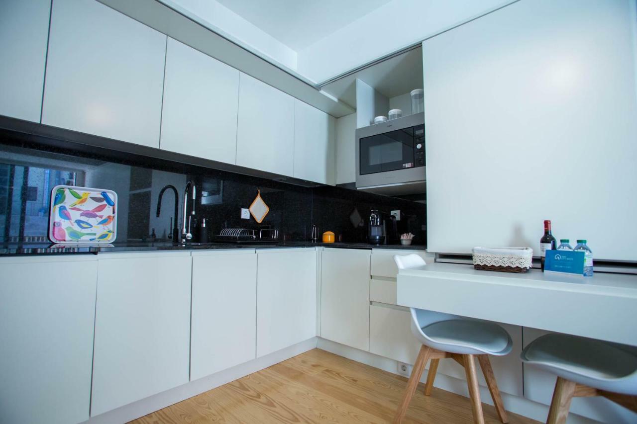 Almada Story Apartments By Porto City Hosts Bagian luar foto